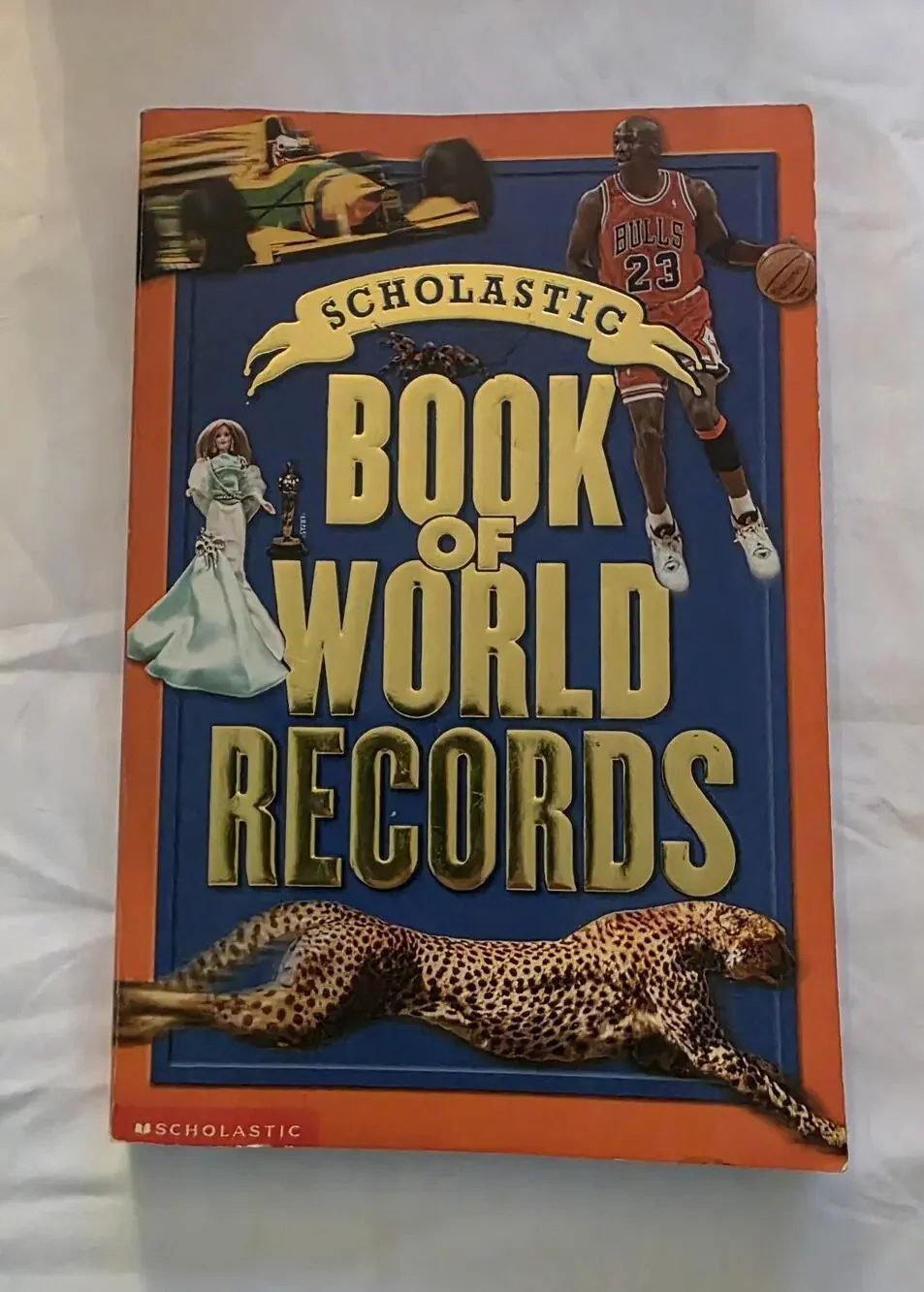 Scholastic Book of World Records by Jenifer Corr Morse
